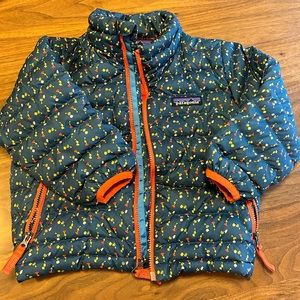 Patagonia 2T nano puff jacket in navy floral print
